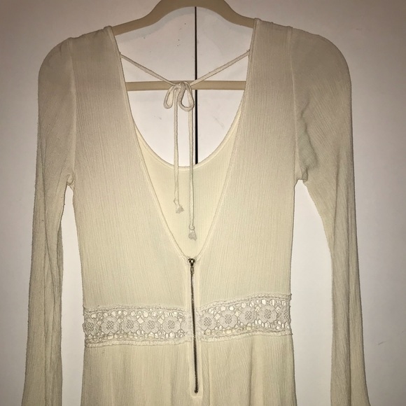 Funky/ Flower child Long sleeved romper - Picture 3 of 6